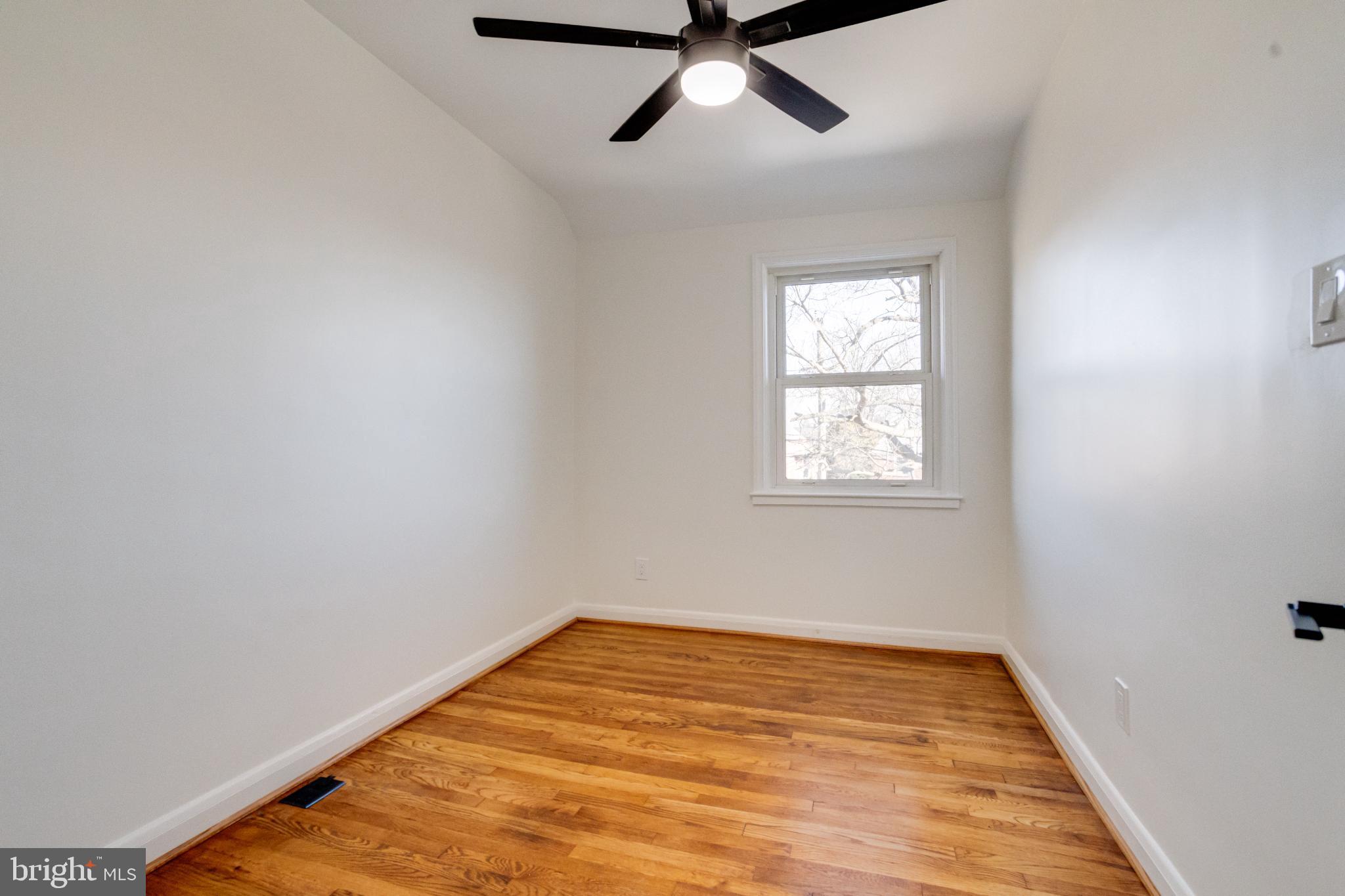 1524 Ramblewood Road Baltimore, MD 21239 - Photo 50 of 83 3rd Bedroom