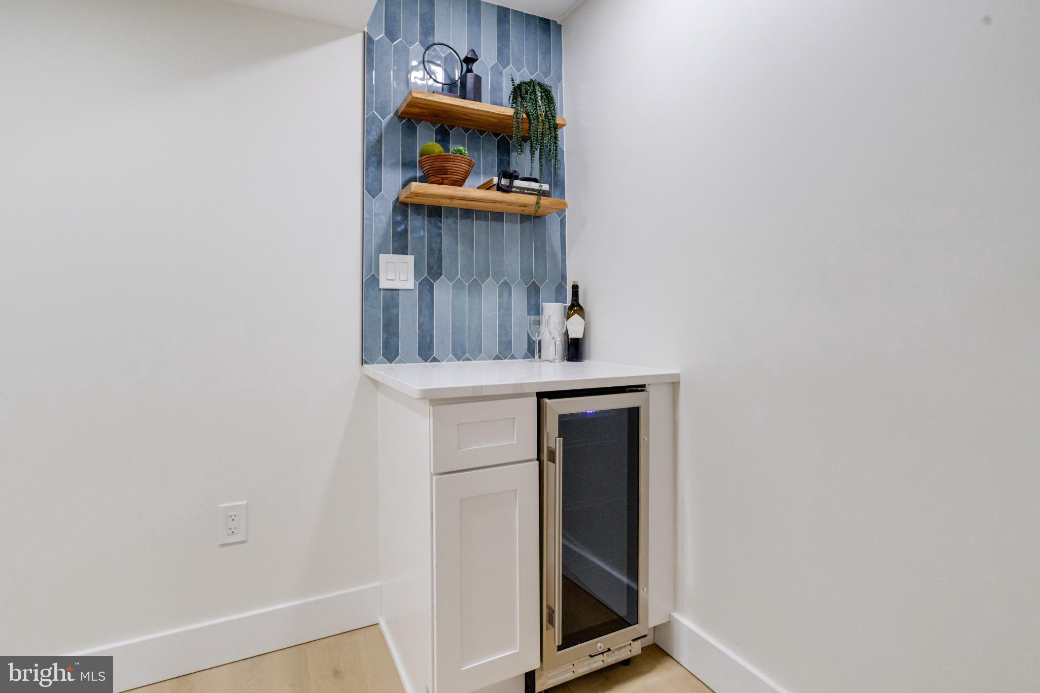 1524 Ramblewood Road Baltimore, MD 21239 - Photo 62 of 83 Wine & Beverage Bar