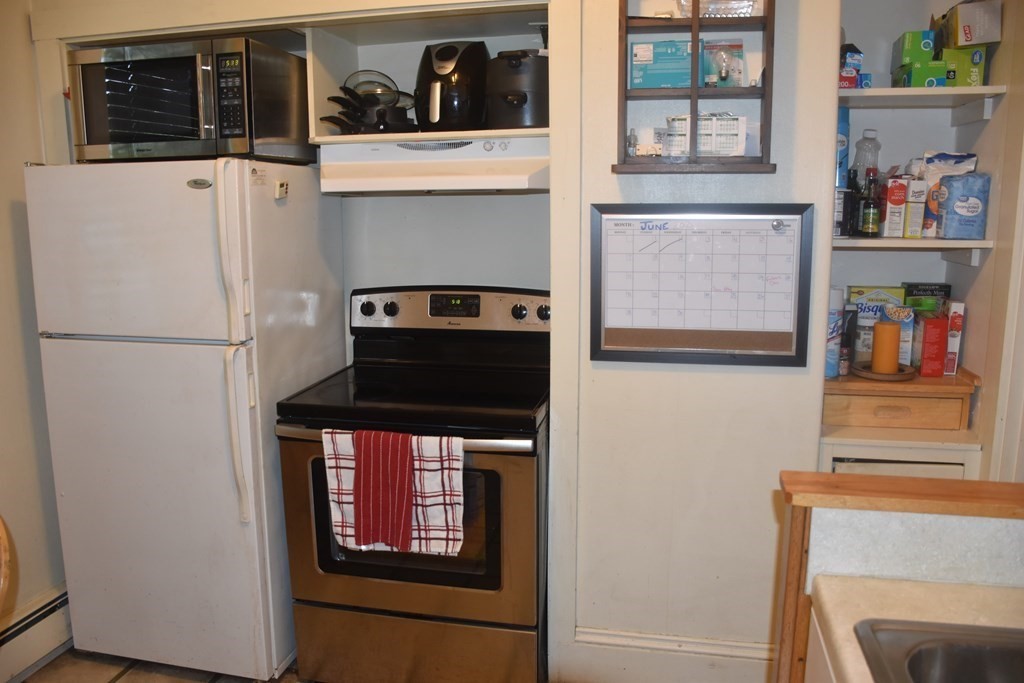 20 Holt Road Holden, MA 01520 - Photo 13 of 32