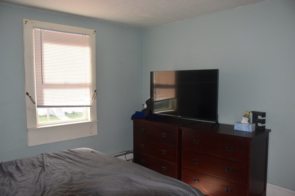 20 Holt Road Holden, MA 01520 - Photo 19 of 32