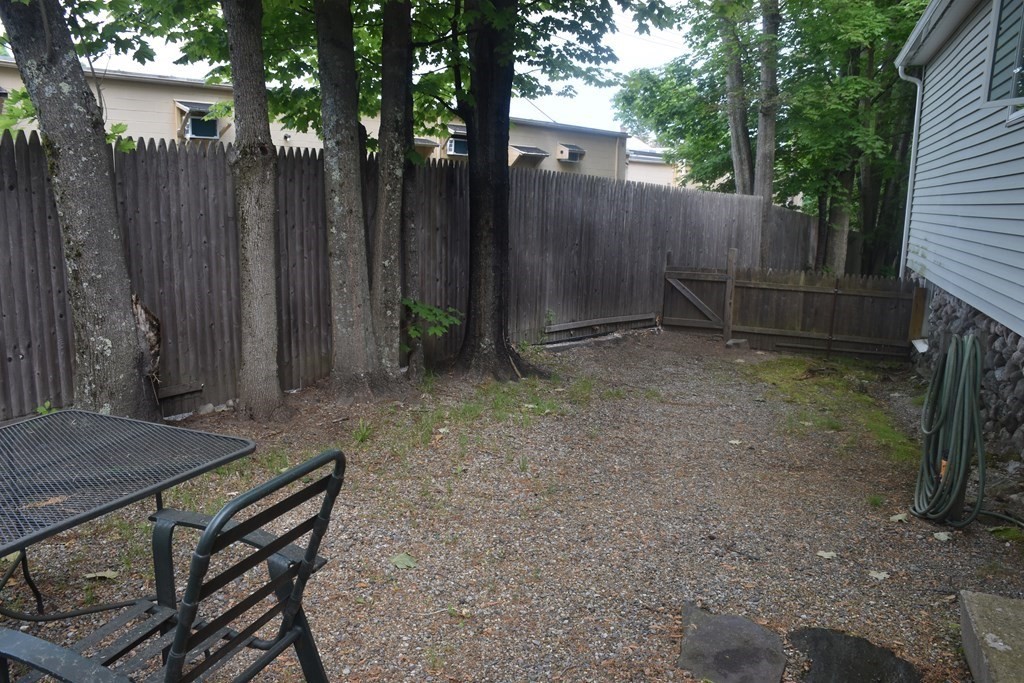 20 Holt Road Holden, MA 01520 - Photo 29 of 32