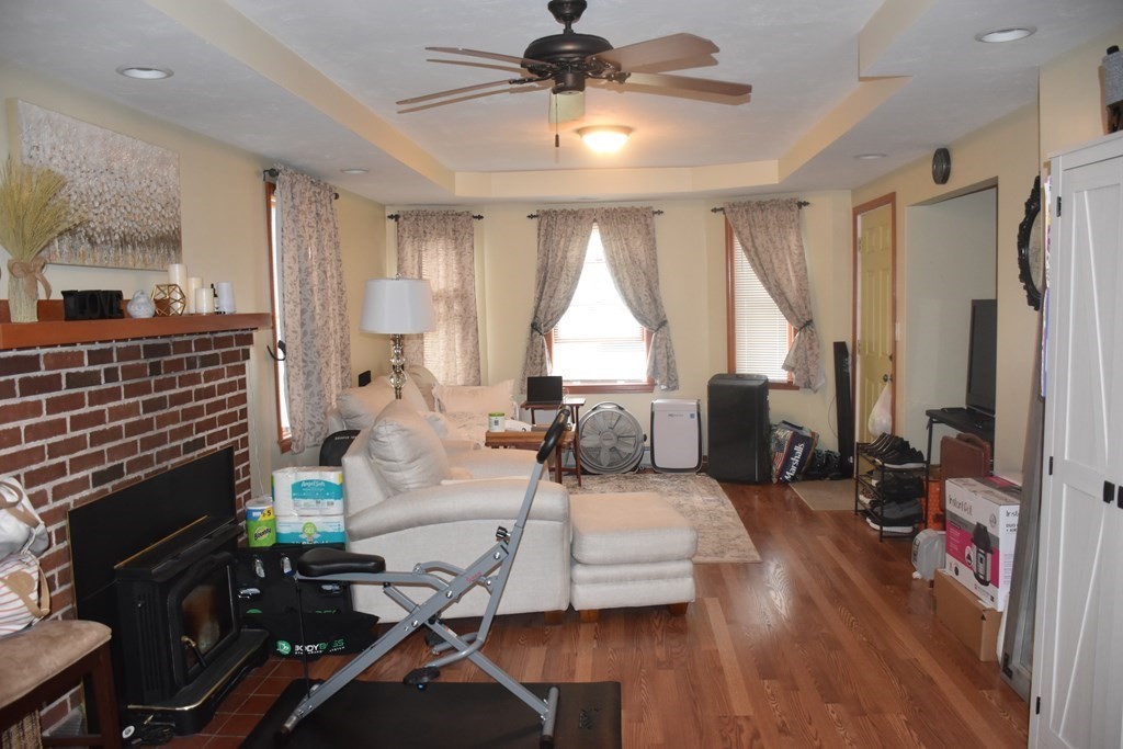 20 Holt Road Holden, MA 01520 - Photo 9 of 32