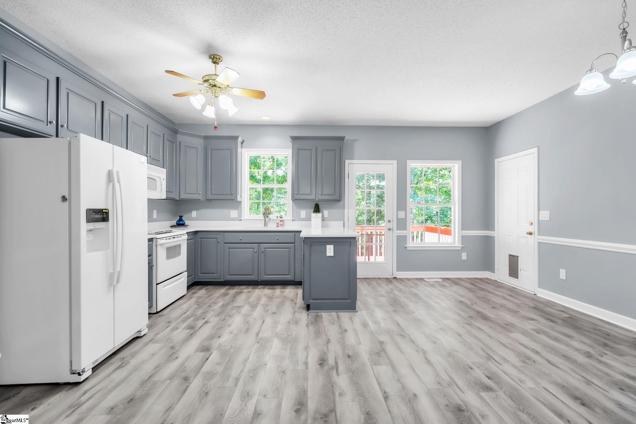 402 Hamilton Forest Drive Easley, SC 29640 - Photo 6 of 17