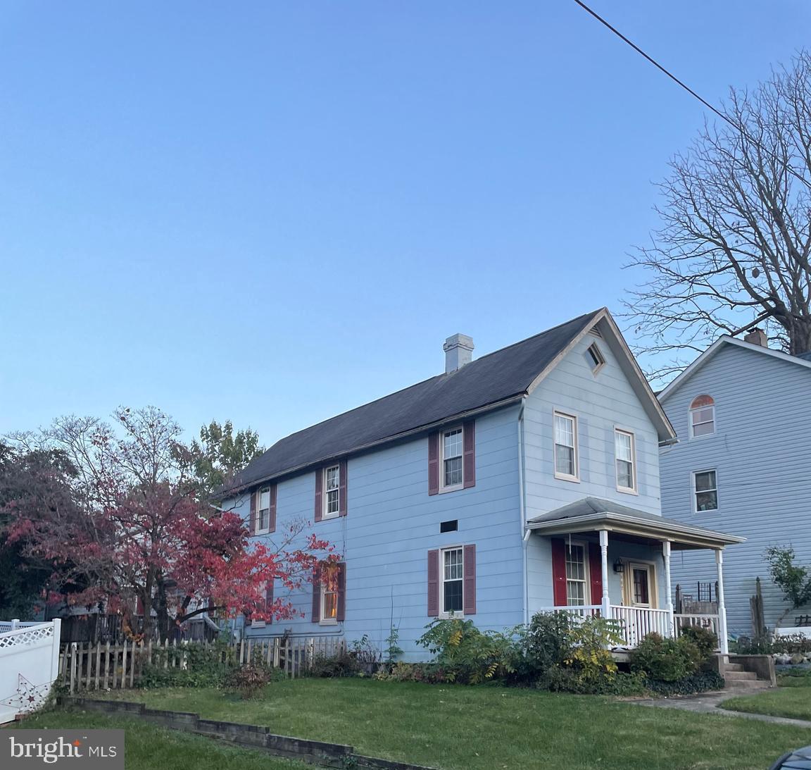 1807 Sutton Avenue Baltimore, MD 21227 - Photo 3 of 21