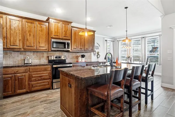 $485,500 | 1024 Tex Lane, Springtown, TX 76082