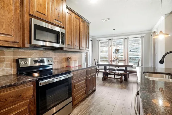 $485,500 | 1024 Tex Lane, Springtown, TX 76082