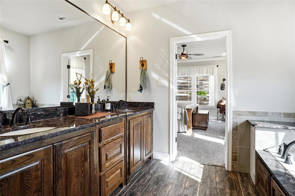 1024 Tex Lane Springtown, TX 76082 - Photo 24 of 40