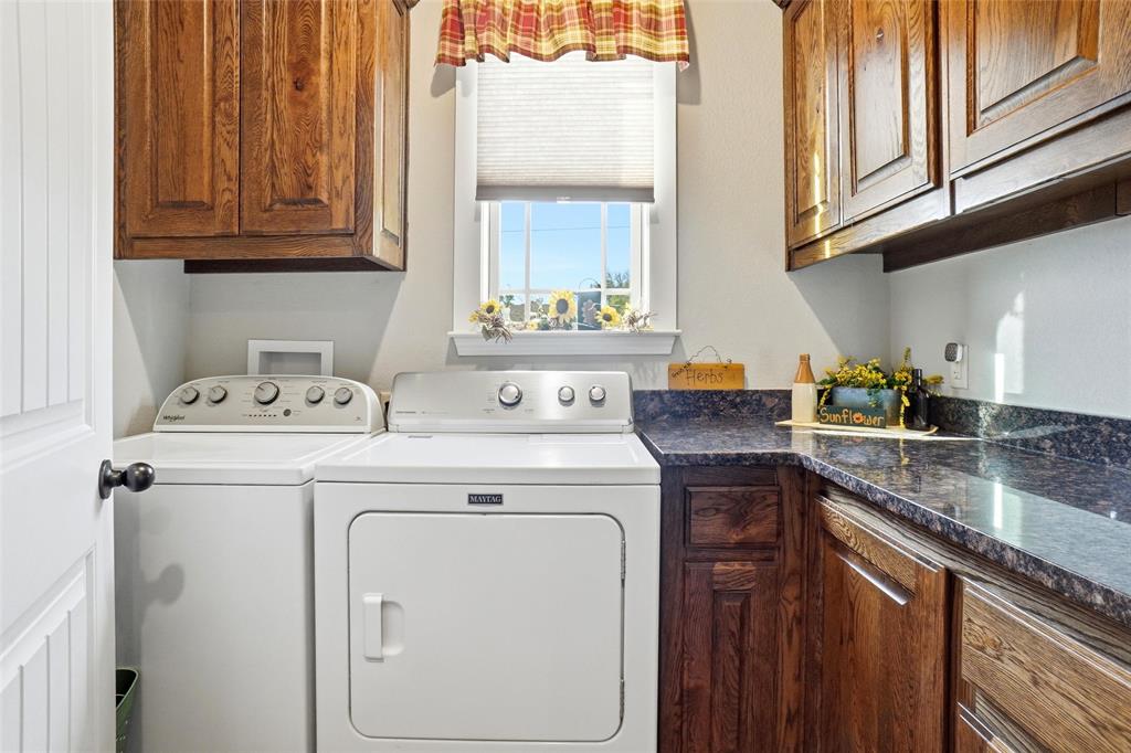 1024 Tex Lane Springtown, TX 76082 - Photo 26 of 40