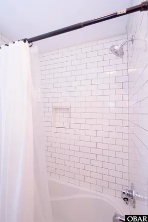 $1,299,000 | 8812 South Old Oregon Inlet Road, Nags Head, NC 27959