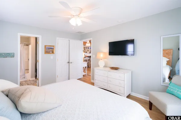 $1,299,000 | 8812 South Old Oregon Inlet Road, Nags Head, NC 27959