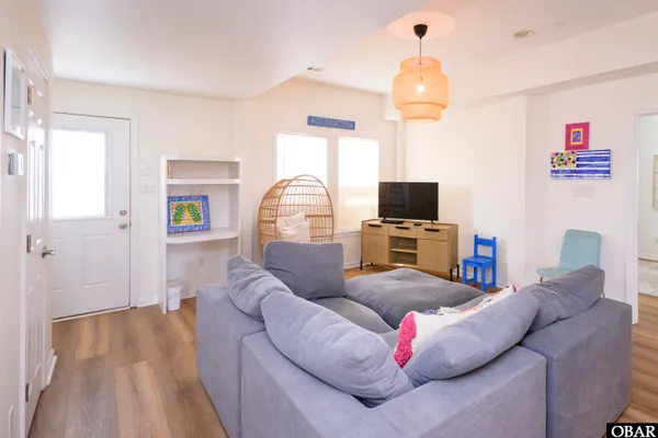 $1,299,000 | 8812 South Old Oregon Inlet Road, Nags Head, NC 27959