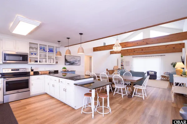 $1,299,000 | 8812 South Old Oregon Inlet Road, Nags Head, NC 27959