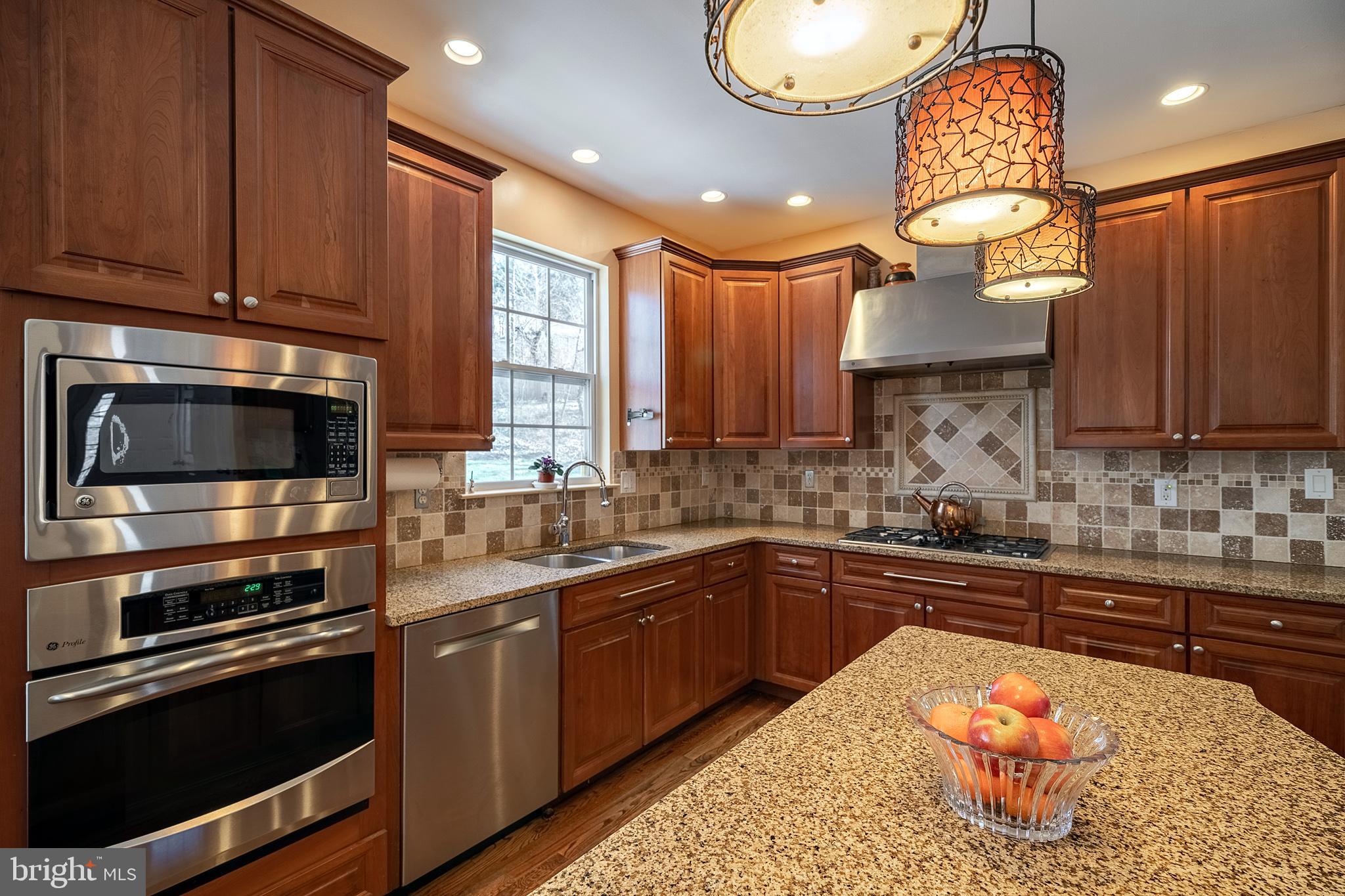 32 Jacobs Creek Road Ewing, NJ 08628 - Photo 20 of 54 Gallery Image 20