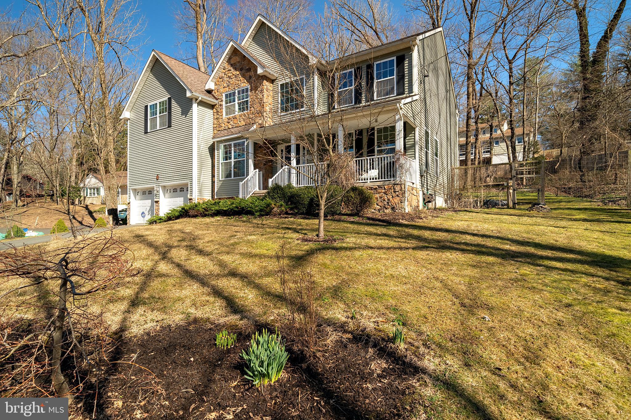 32 Jacobs Creek Road Ewing, NJ 08628 - Photo 3 of 54 Gallery Image 3