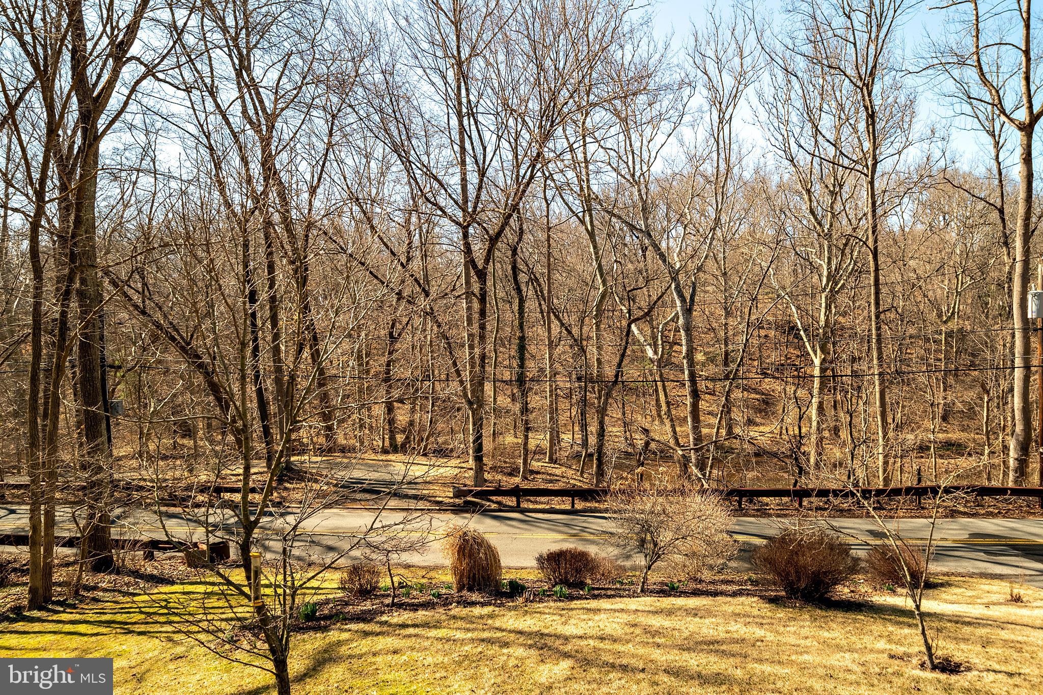 32 Jacobs Creek Road Ewing, NJ 08628 - Photo 7 of 54 Gallery Image 7