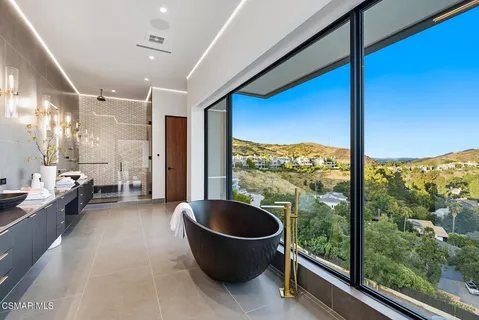 $12,495,000 | 461 Lake Sherwood Drive, Westlake Village, CA 91361