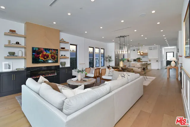 $2,675,000 | 4809 Genesta Avenue, Encino, CA 91316