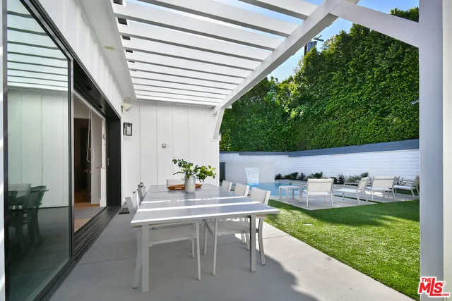 $2,675,000 | 4809 Genesta Avenue, Encino, CA 91316