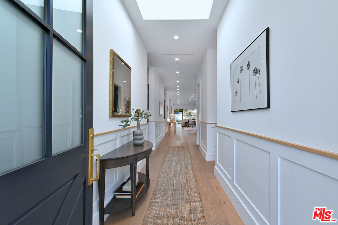 4809 Genesta Avenue Encino, CA 91316 - Photo 6 of 52