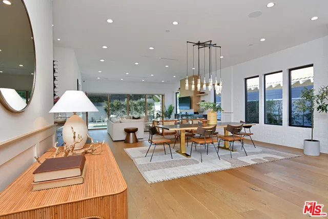 $2,675,000 | 4809 Genesta Avenue, Encino, CA 91316