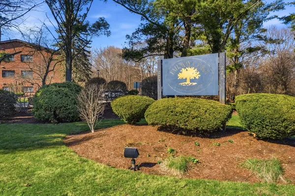 $299,900 | 221 Oak Street, Unit 1431, Brockton, MA 02301