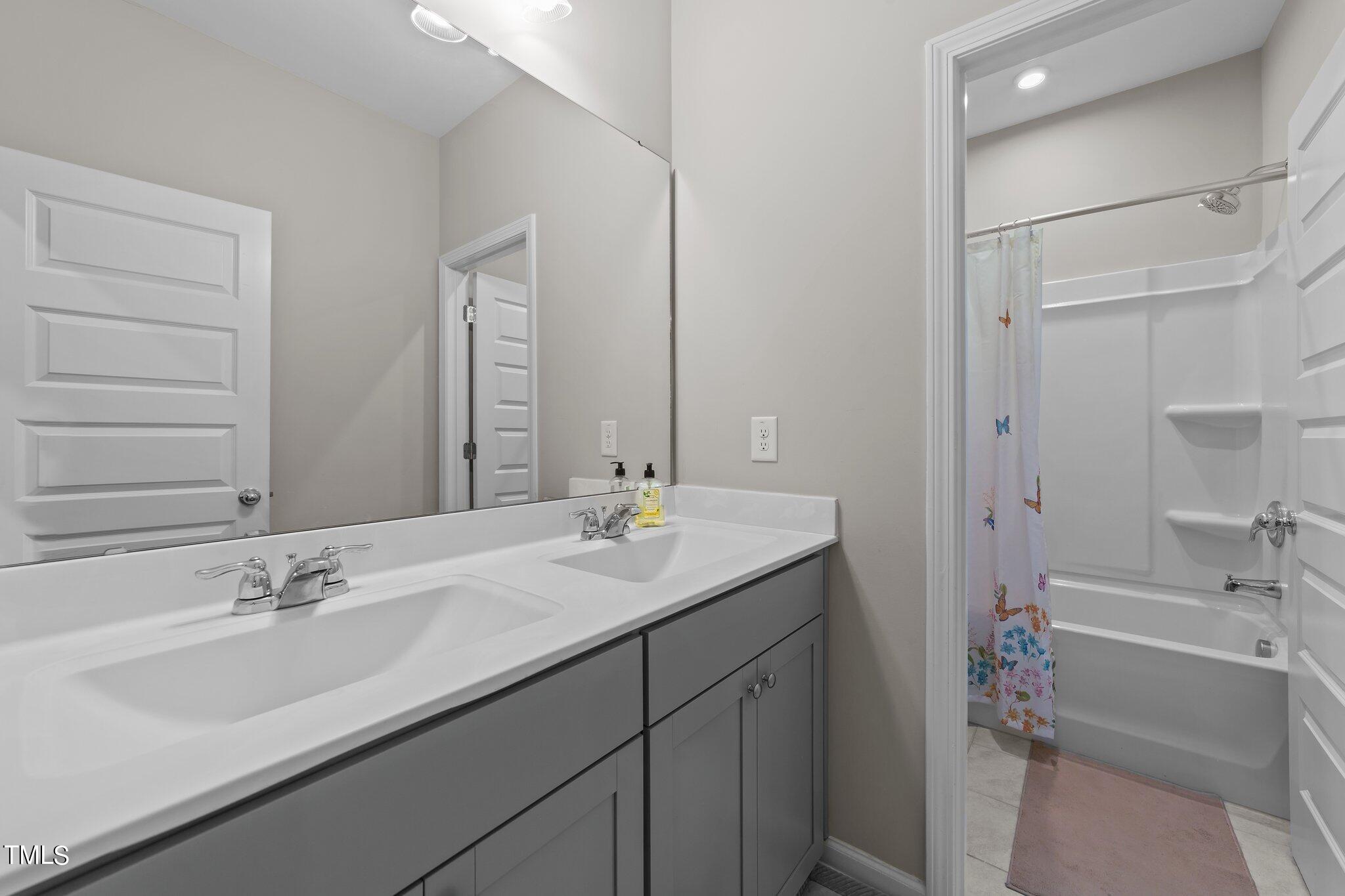 1634 Brussels Drive Apex, NC 27502 - Photo 21 of 32 45-web-or-mls-VB4A2520