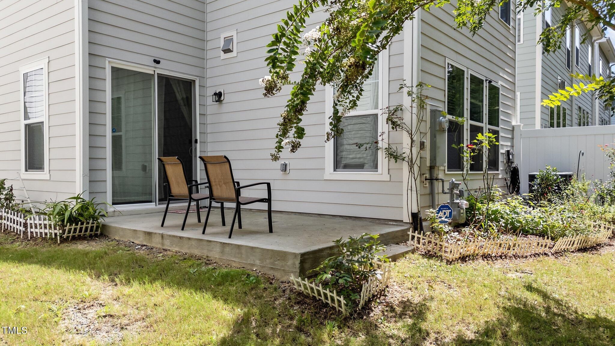 1634 Brussels Drive Apex, NC 27502 - Photo 29 of 32 18-web-or-mls-DJI_20240815132643_0134_D