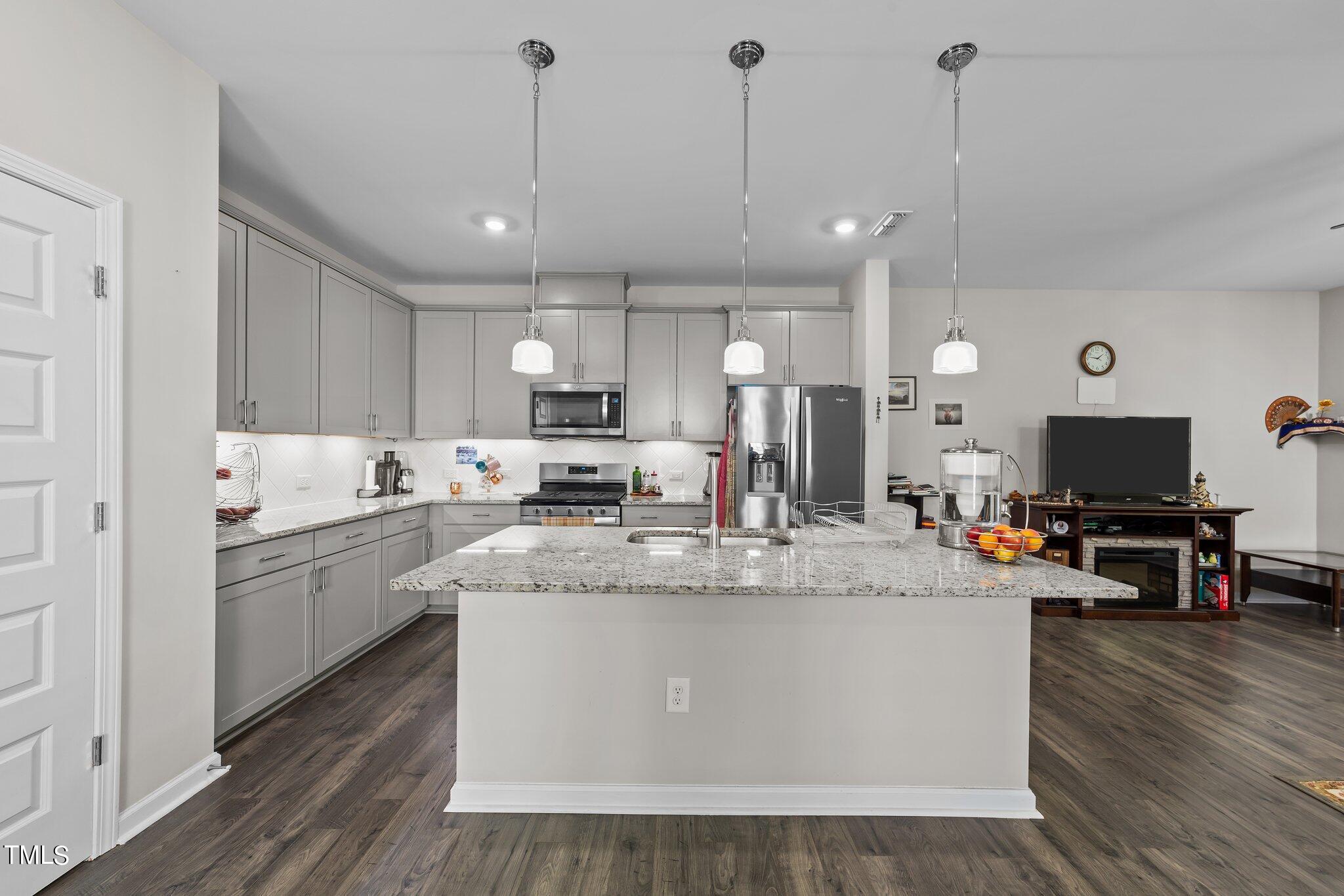 1634 Brussels Drive Apex, NC 27502 - Photo 9 of 32 34-web-or-mls-VB4A2475