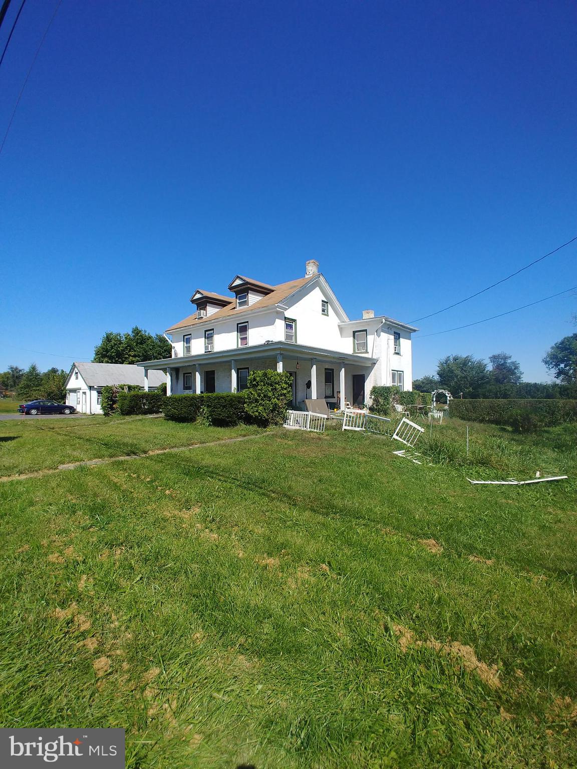 425 Ridge Road Spring City, PA 19475 - Photo 4 of 32