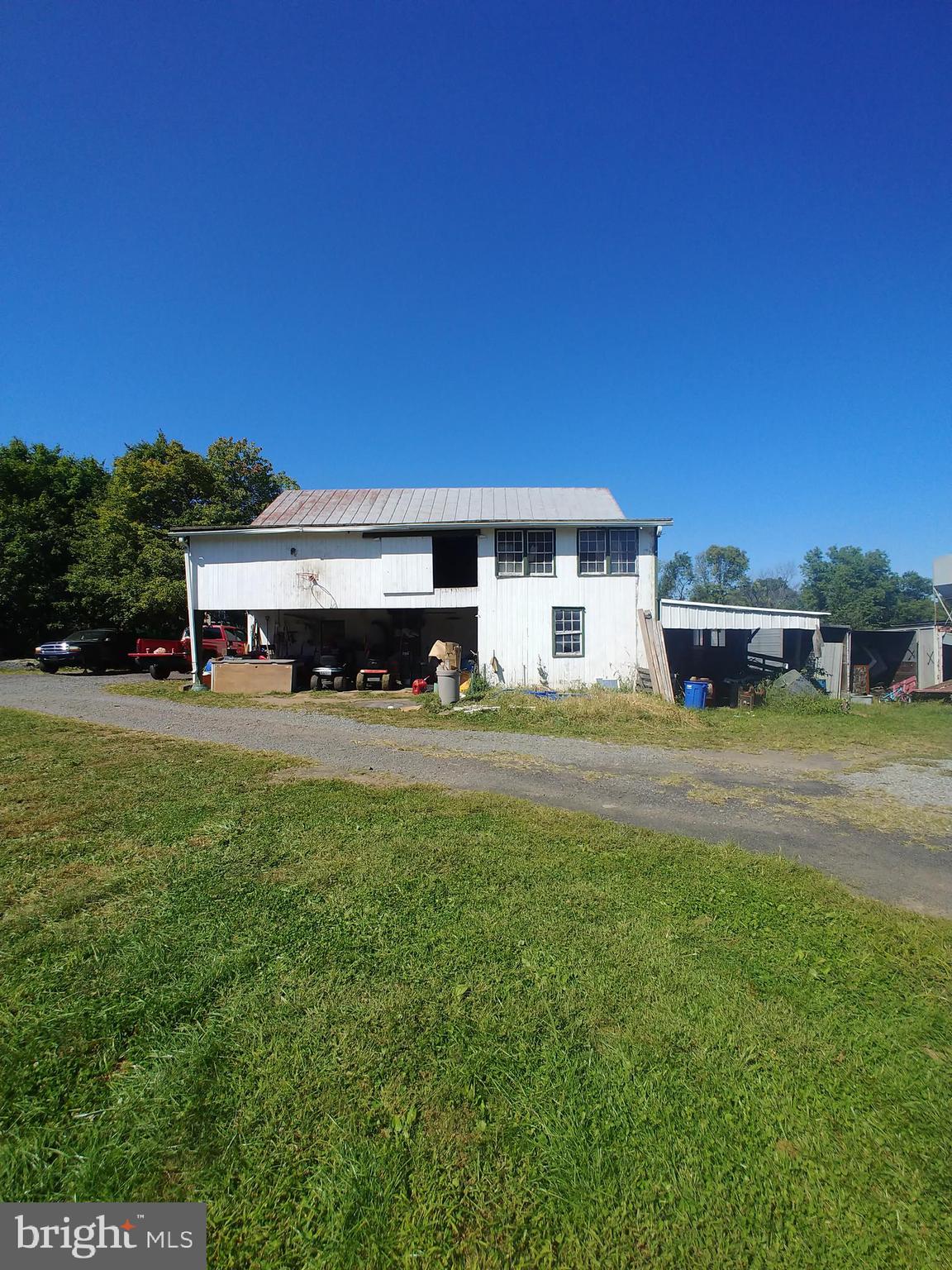 425 Ridge Road Spring City, PA 19475 - Photo 7 of 32