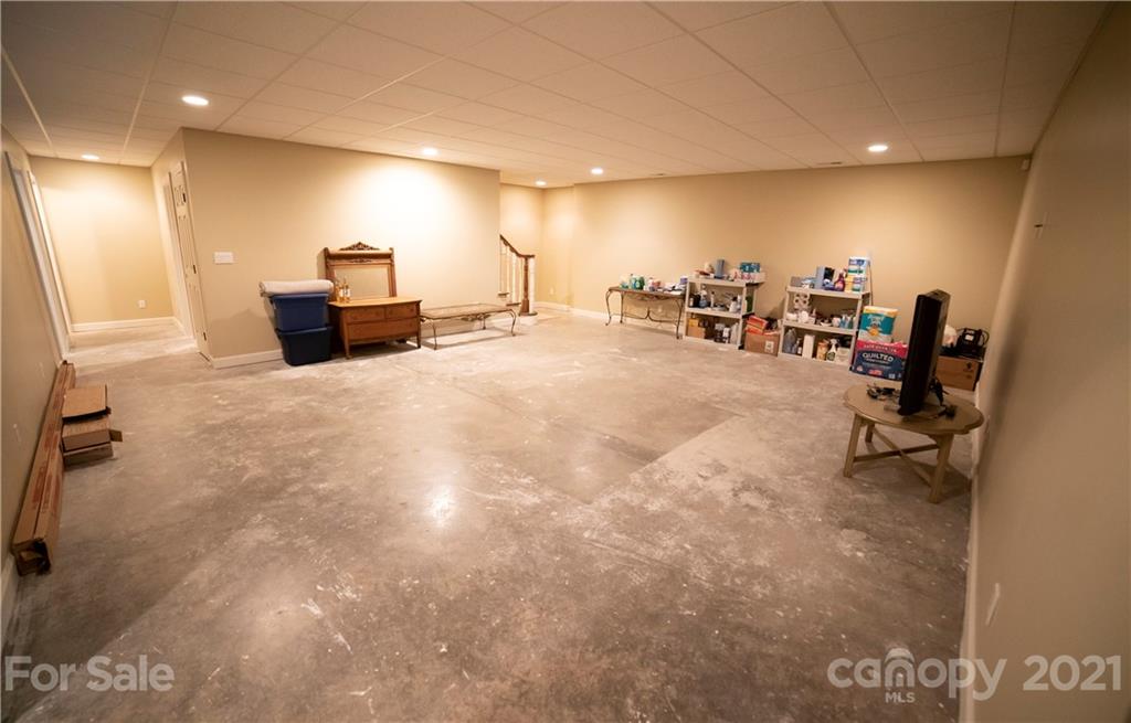 100 Lost Corner Road Morganton, NC 28655 - Photo 33 of 46 Gallery Image 33
