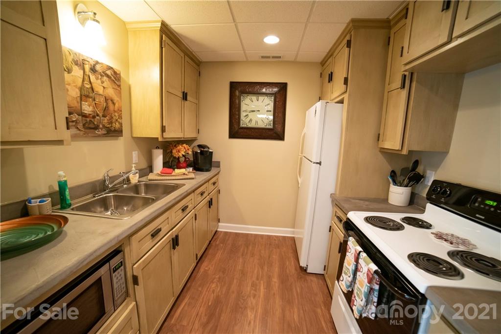 100 Lost Corner Road Morganton, NC 28655 - Photo 37 of 46 Gallery Image 37