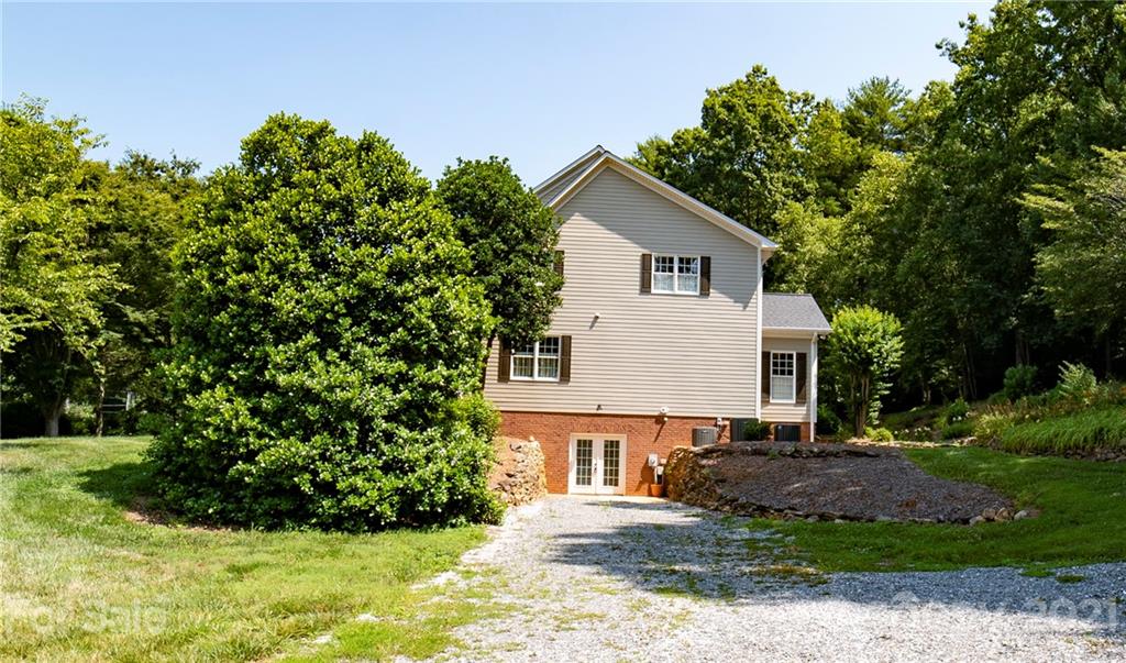 100 Lost Corner Road Morganton, NC 28655 - Photo 6 of 46 Gallery Image 6