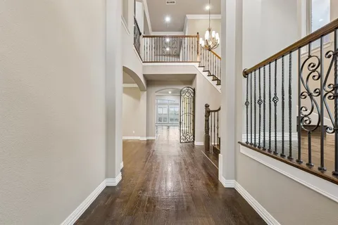 $1,097,000 | 2220 Trophy Club Drive, Trophy Club, TX 76262