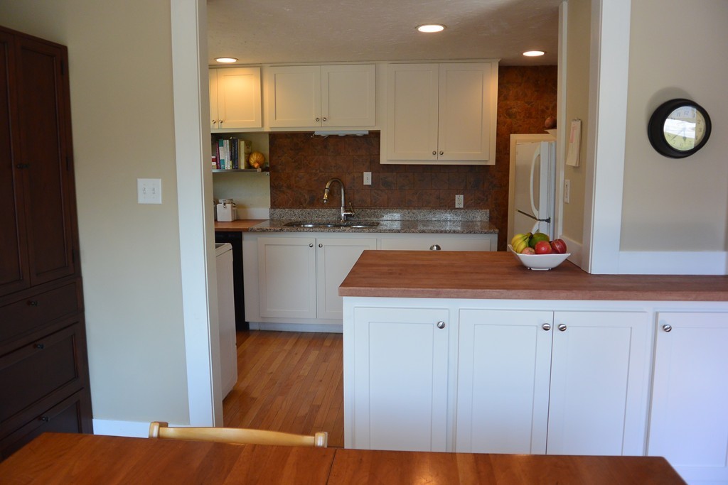5 Hospital Road Medfield, MA 02052 - Photo 8 of 26 Gallery Image 8