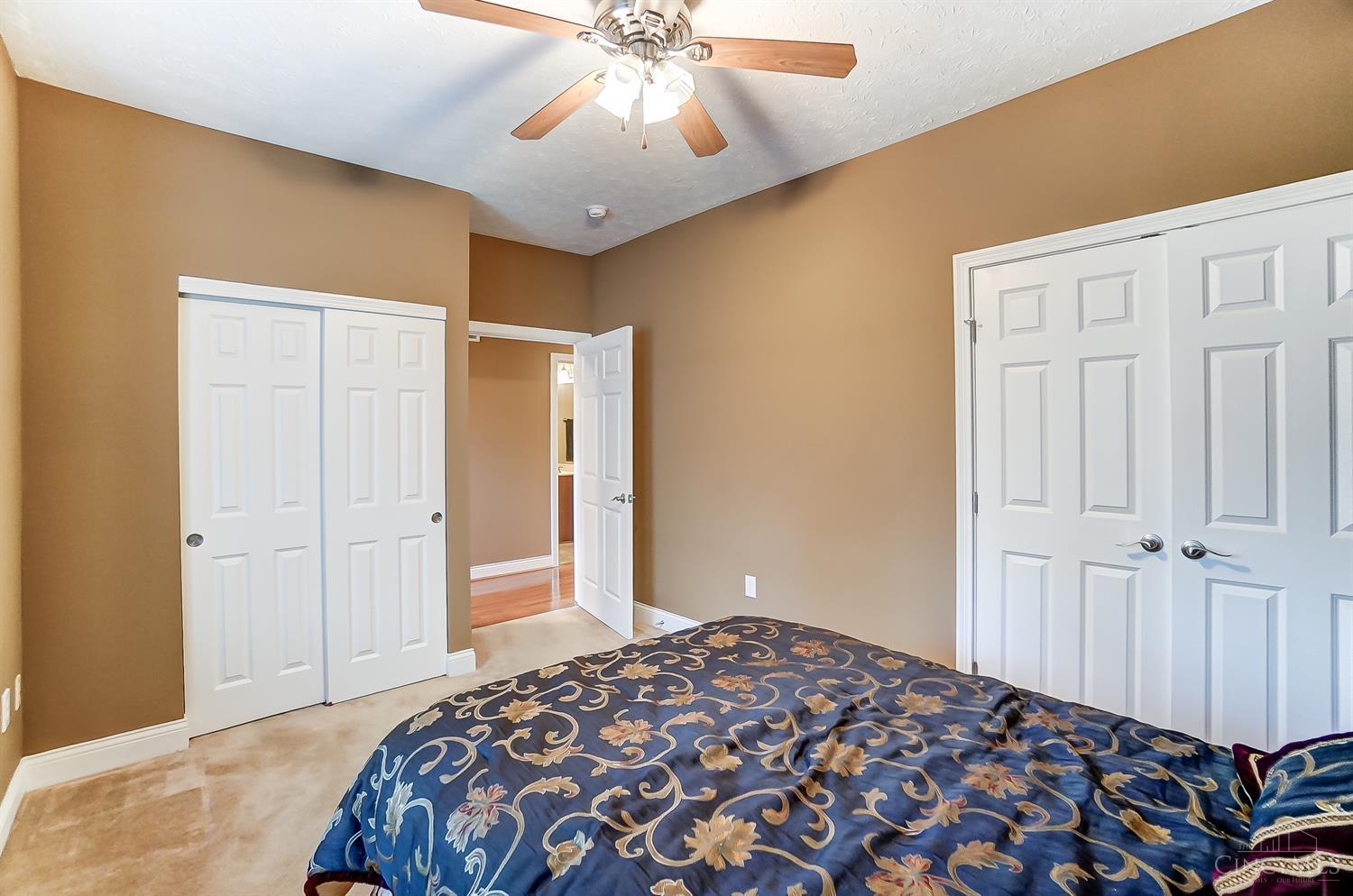 6707 Cheviot Road Cincinnati, OH 45247 - Photo 21 of 36