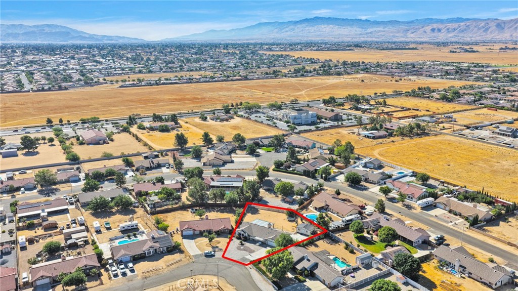 19121 Nimshew Road Apple Valley, CA 92308 - Photo 6 of 49