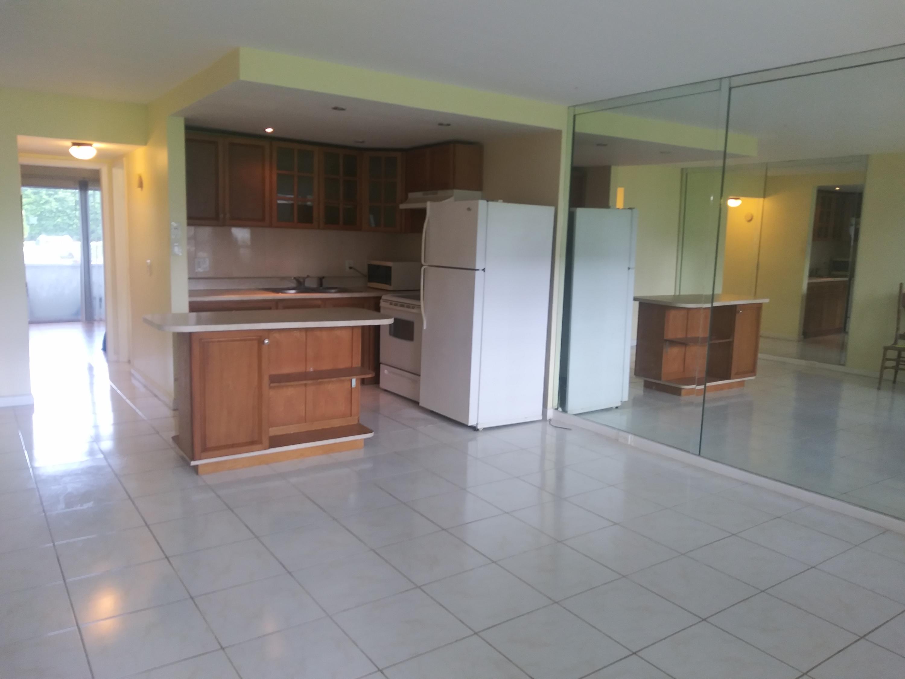 217 Suffolk F Boca Raton, FL 33434 - Photo 5 of 8 20190806_112214 (1)