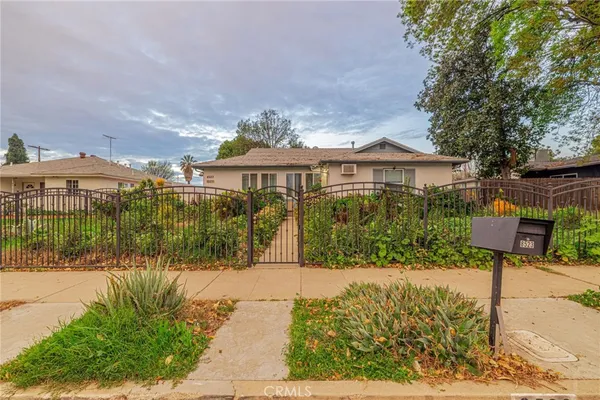 $899,988 | 8523-8521 Lindley Avenue, Northridge, CA 91325