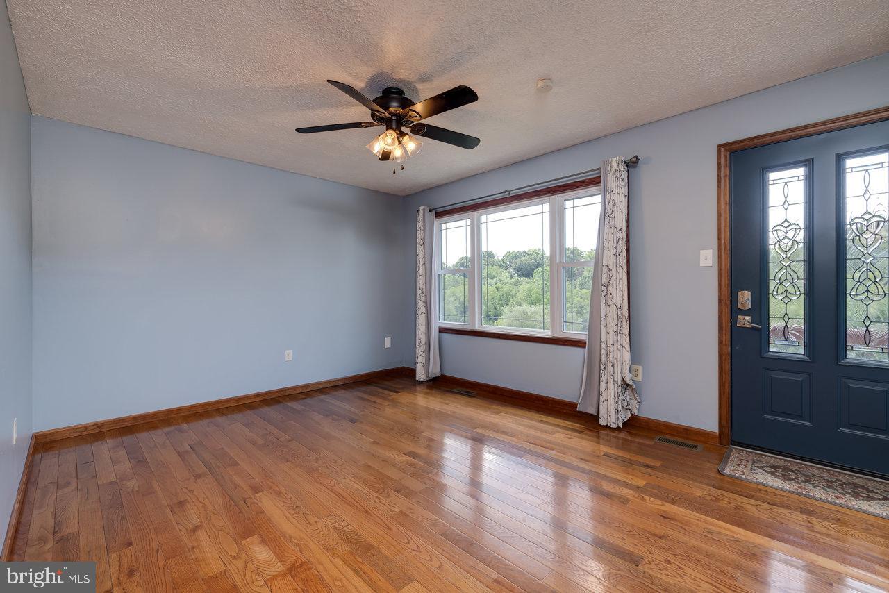 3368 Swover Creek Road Edinburg, VA 22824 - Photo 11 of 95