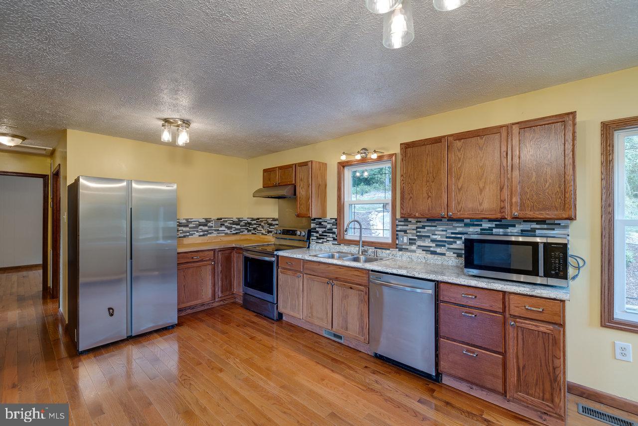 3368 Swover Creek Road Edinburg, VA 22824 - Photo 3 of 95