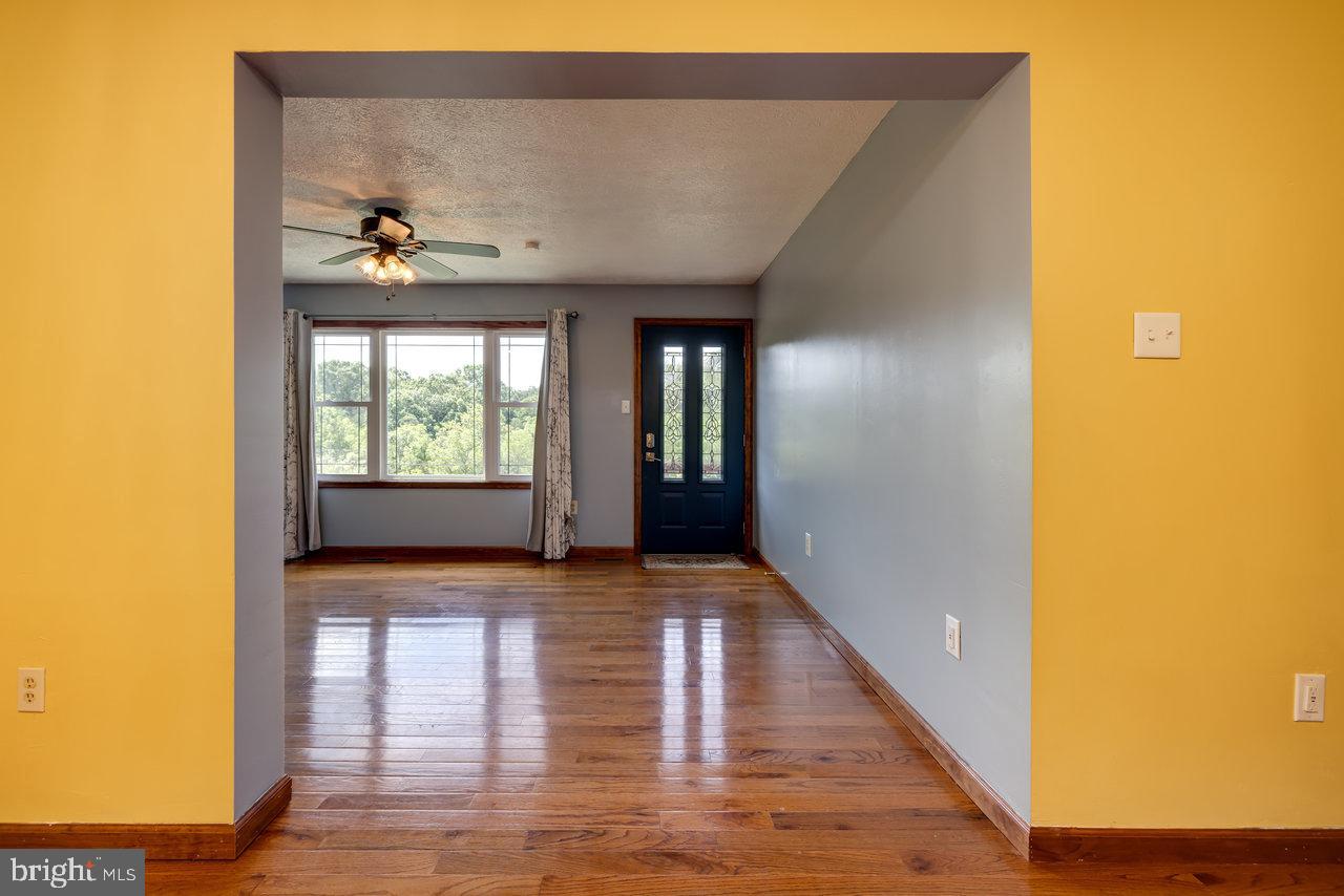 3368 Swover Creek Road Edinburg, VA 22824 - Photo 10 of 95