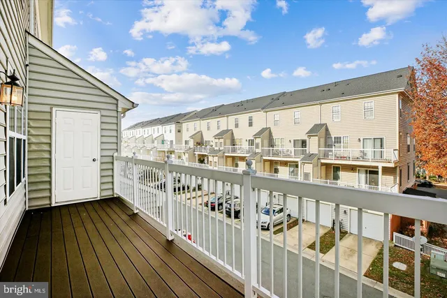 $3,500 | 301 B Cross Green Street, Unit 301B, Gaithersburg, MD 20878