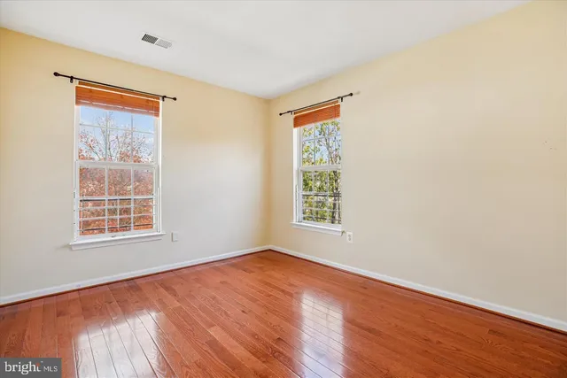 $3,500 | 301 B Cross Green Street, Unit 301B, Gaithersburg, MD 20878