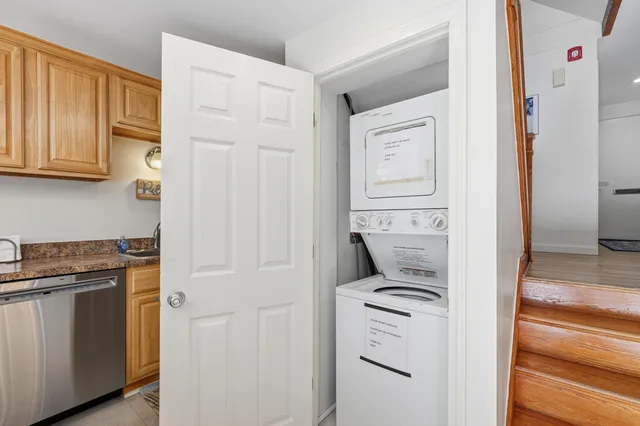 $919,000 | 500 Ocean Street, Unit 24, Hyannis, MA 02601