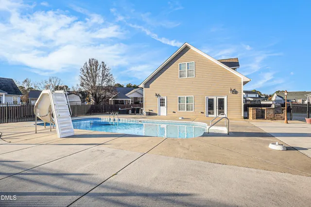 $650,000 | 2812 Guildsmen Court, Fayetteville, NC 28306