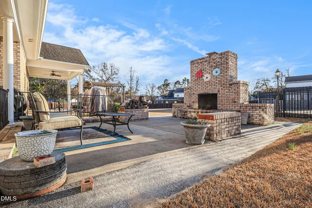 $650,000 | 2812 Guildsmen Court, Fayetteville, NC 28306