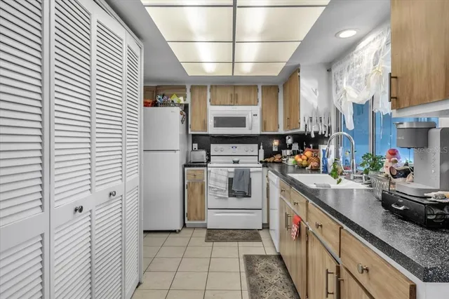 $899,000 | 2417 Magdalina Drive, Punta Gorda, FL 33950