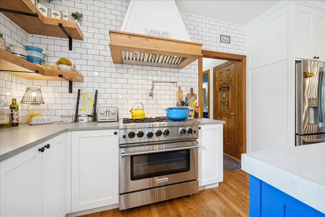 $1,150,000 | 15 Mulberry Drive, Hawthorn Woods, IL 60047