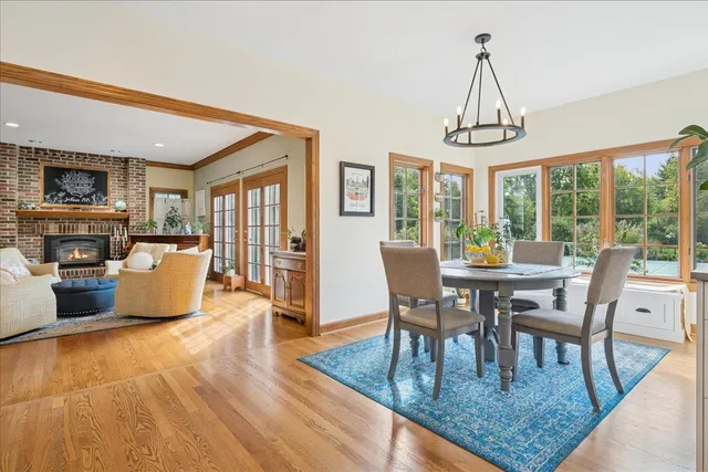 $1,150,000 | 15 Mulberry Drive, Hawthorn Woods, IL 60047